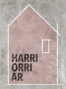 Harri orri ar /El patio de mi casa
