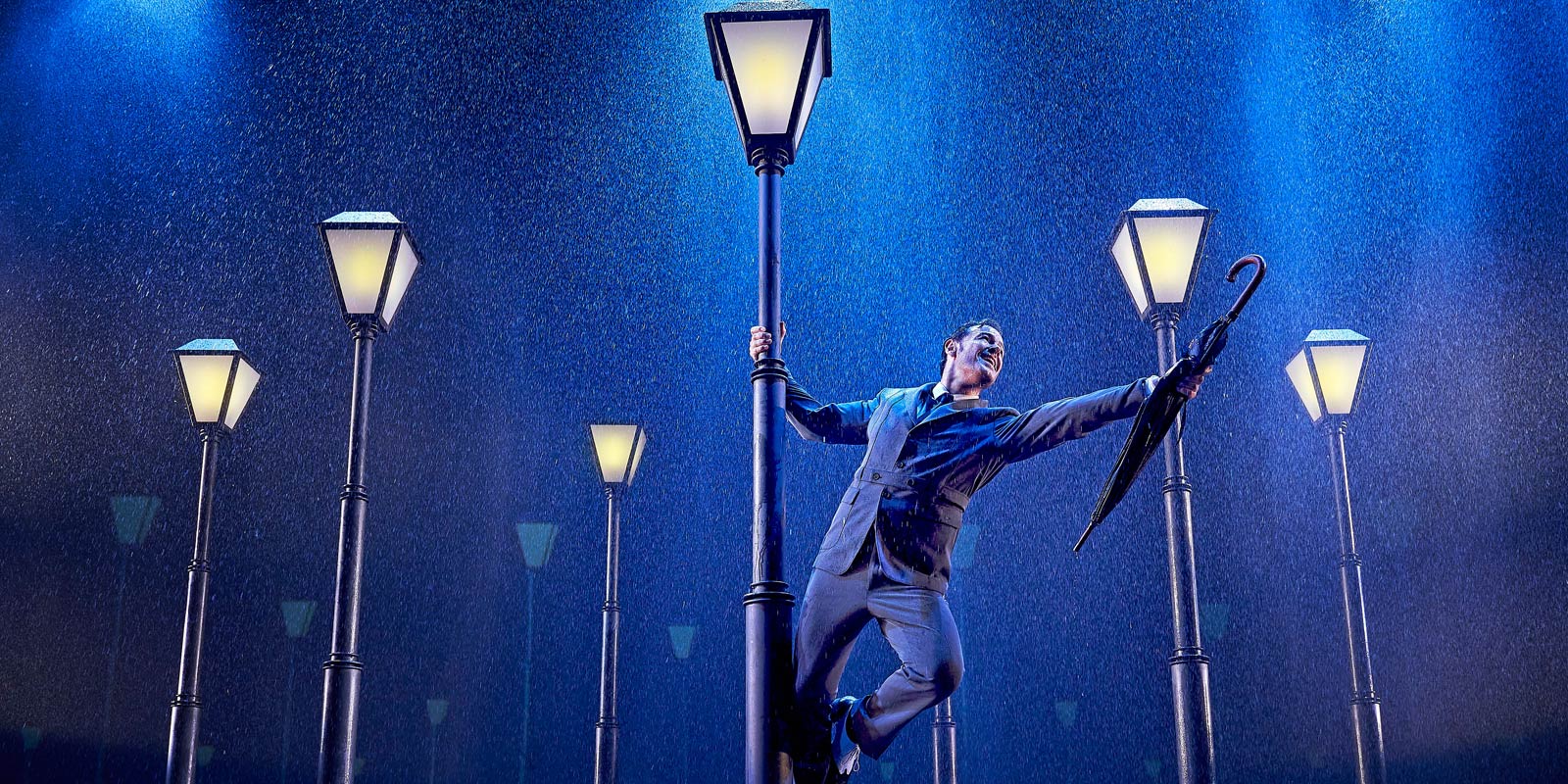 CANTANDO BAJO LA LLUVIA - Teatro Arriaga Antzokia
